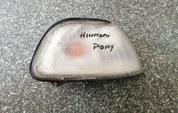 Hyundai Pony Front indicator light 01916