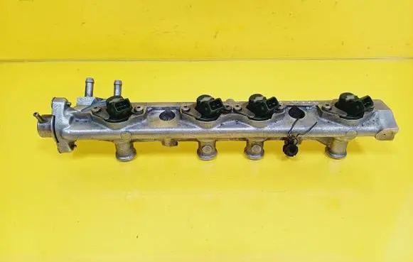 Renault Espace III Fuel main line pipe 857013