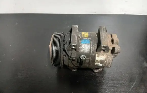 Volvo S60 Air conditioning (A/C) compressor (pump) 8708581