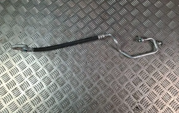 KIA Sorento Air conditioning (A/C) pipe/hose 