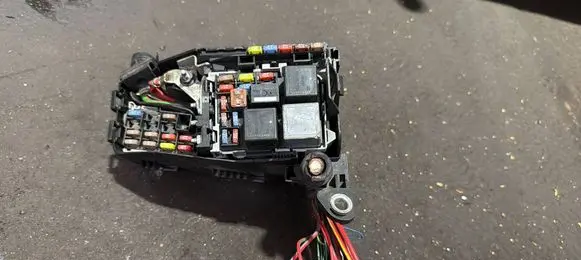 Volvo V70 Fuse box set 6G9T14A067CA
