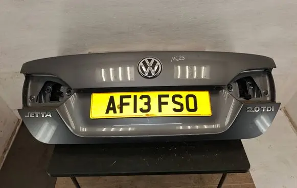 Volkswagen Jetta VI Tailgate/trunk/boot lid 