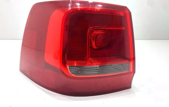 Volkswagen Sharan Rear/tail lights 7N0945095G
