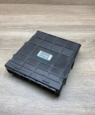 Mitsubishi Eclipse Engine control unit/module ECU MD367859 E2T70285