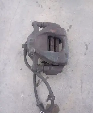 Toyota Verso Front brake caliper