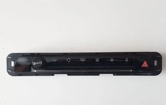Citroen C5 Aircross Climate control unit 9828018177 28597495