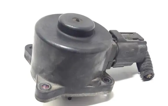 Nissan Almera N16 EGR valve