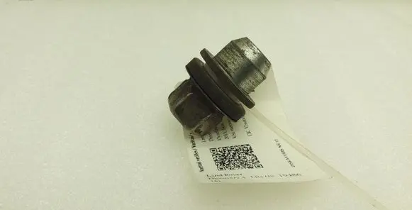 Land Rover Discovery 4 - LR4 Nuts/bolts 
