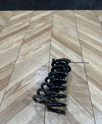 Mercedes-Benz C W204 Rear coil spring 