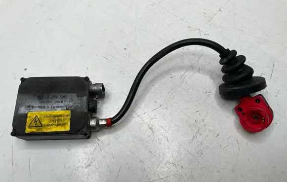 BMW X5 E53 Headlight ballast module Xenon 8386708 D2SD2R 2000R
