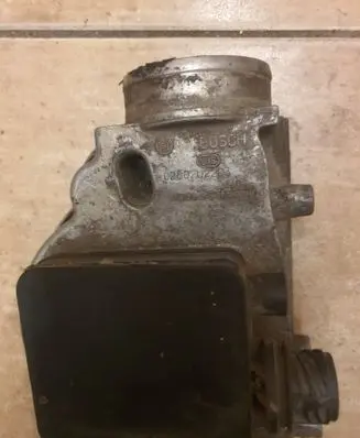 BMW 3 E36 Mass air flow meter 0280202203