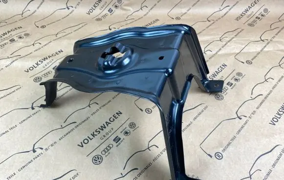 Audi A4 S4 B9 Holder (bracket) 8W0802715