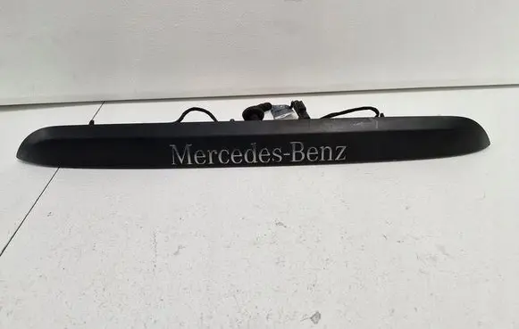 Mercedes-Benz Vito Viano W447 Trunk door license plate light bar 