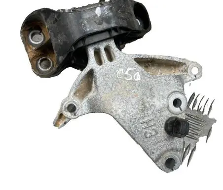 Engine mount bracket