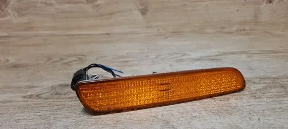 Volvo S40, V40 Front fender indicator light 30888128