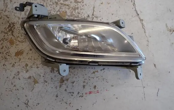 Hyundai Veloster Front fog light 922022V000