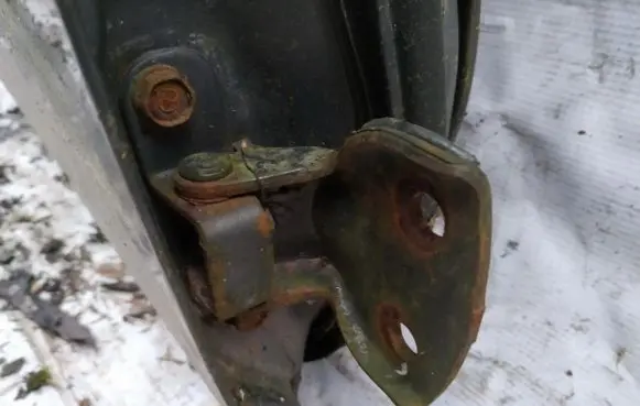 Mazda 323 F Rear door lower hinge