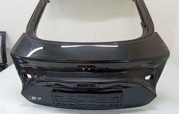 Audi A7 S7 4G Tailgate/trunk/boot lid 4G8827025B
