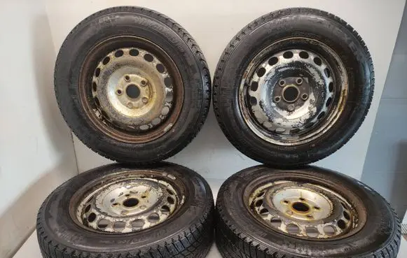 Volkswagen Caddy R15 steel rim 2K0601027