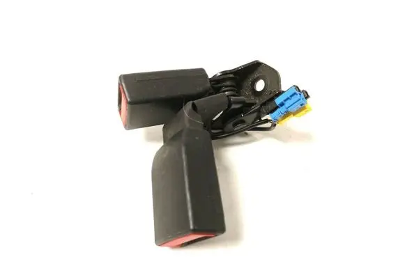 Mercedes-Benz A W176 Rear seatbelt buckle A1768600469