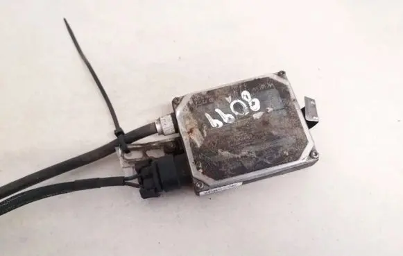 Hyundai Santa Fe Headlight ballast module Xenon