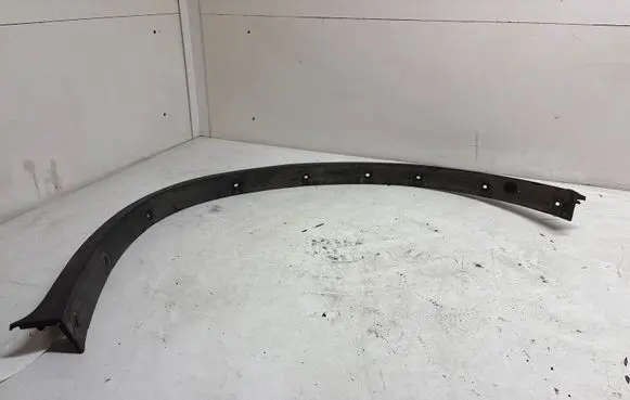 BMW X6 E71 Front arch trim 7176236