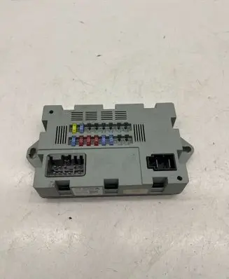 Jaguar I-Pace Fuse module CPLA14Q073AA 71739084 73707520