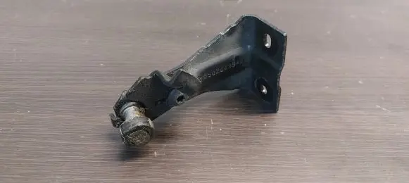 Chrysler Grand Voyager V Sliding door upper roller guide/hinge 05020899AD