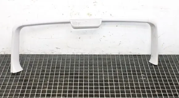 Mitsubishi Pajero Centre console side trim rear 7225A010