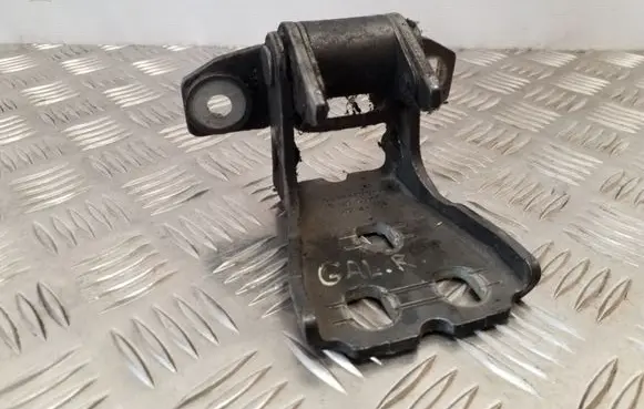 Jeep Grand Cherokee (WK) Rear door lower hinge 55394220AA