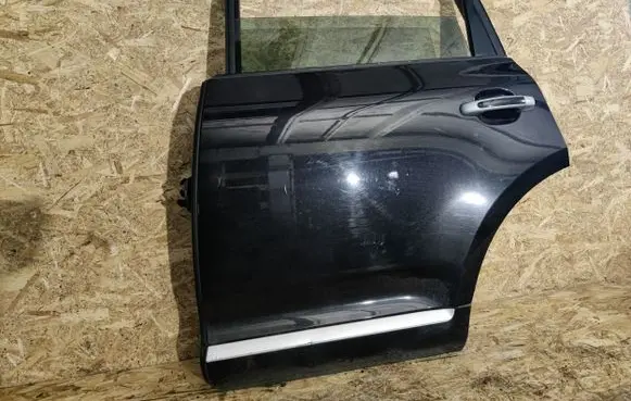 Porsche Cayenne (9PA) Rear door