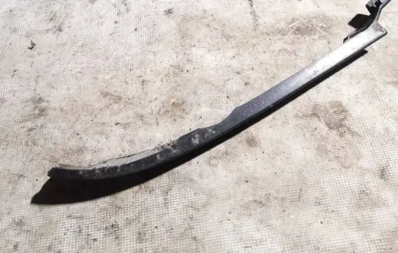 Under headlight/headlamp trim