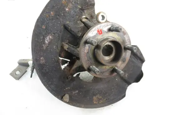 Ford Kuga I Front wheel hub spindle knuckle 