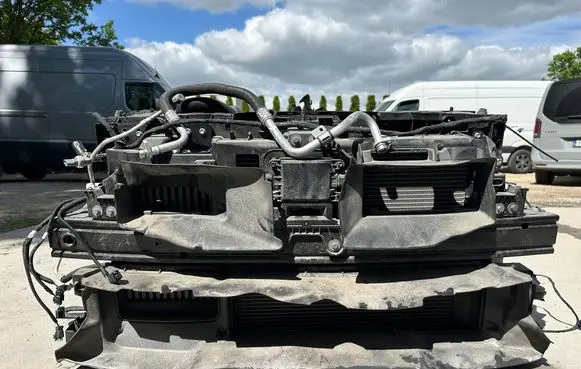 Renault Megane IV Radiator support slam panel 