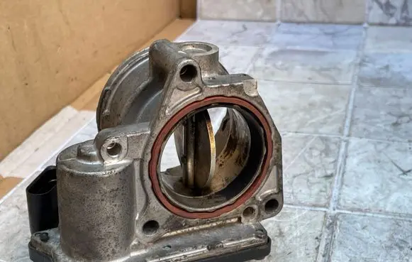 Audi A3 S3 8P Throttle valve 03G128063M