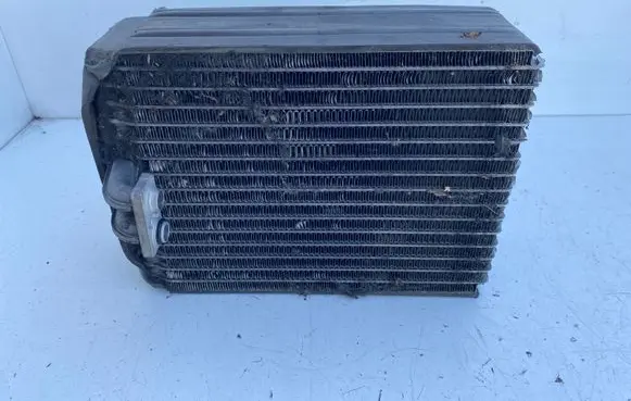 Toyota Avensis T220 Air conditioning (A/C) radiator (interior) AA4475000031
