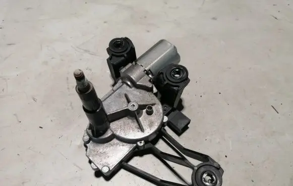 Citroen C4 I Rear window wiper motor 9646803180 0390201807
