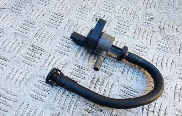 Mini Cooper Countryman R60 Electromagnetic valve 7595575 V759557580 V759557480