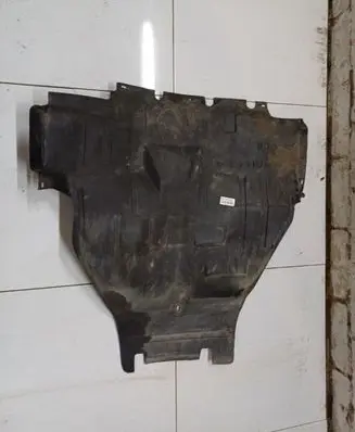Engine splash shield/under tray