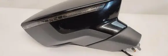 Seat Arona Front door electric wing mirror