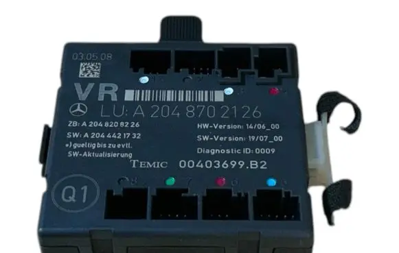 Mercedes-Benz C W204 Door control unit/module A2048702126 A2044421732
