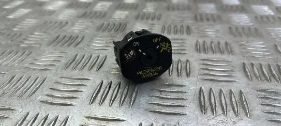 Volvo S60 Passenger airbag on/off switch 31318268