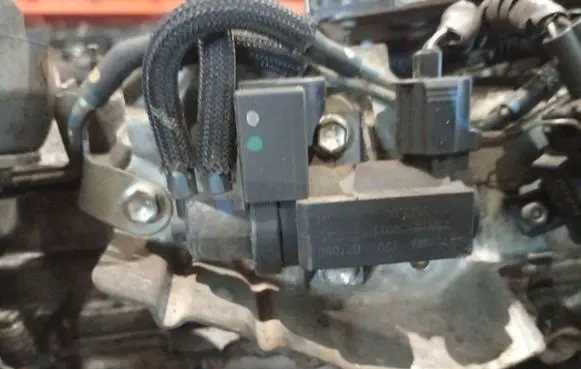 Toyota Corolla Verso AR10 Turbo solenoid valve 258190R011