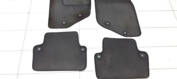 Volvo V70 Car floor mat set 
