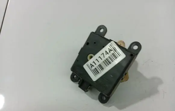 Nissan Primera Air flap motor/actuator 31050