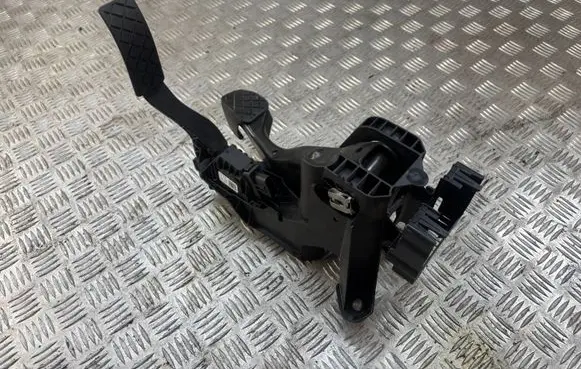 Volkswagen T-Roc Pedal assembly 5Q1721058DM