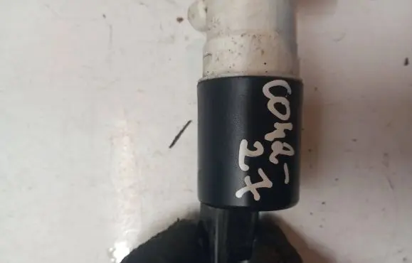 Volvo V60 Windscreen/windshield washer pump 31349244