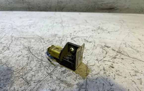 Honda FR-V Airbag deployment crash/impact sensor 77970SFEB110M2 G0YF06Q36 0622773