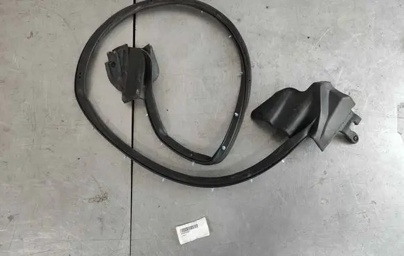 Tesla Model S Rubber seal front door (on door) 600959400D