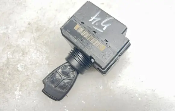 Mercedes-Benz S W220 Ignition lock 2205450908